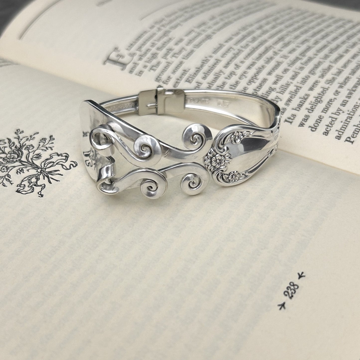 Cascading Spirals Premium Fork Bracelet