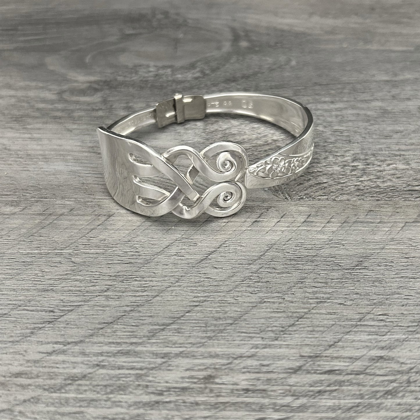 Celtic Love Premium Fork Bracelt with Knot and Heart